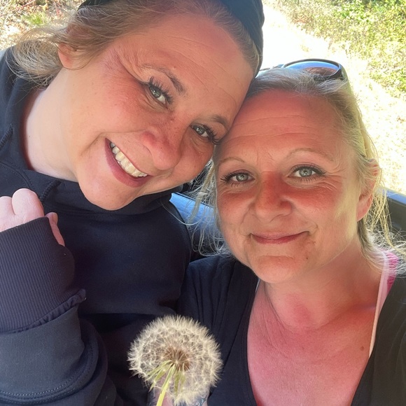 Meet your Posher, Heather - Picture 2 of 3